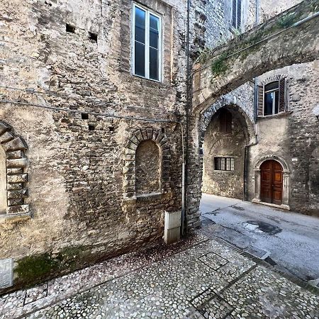 Vicoli E Arte Spoleto Apartment Екстериор снимка